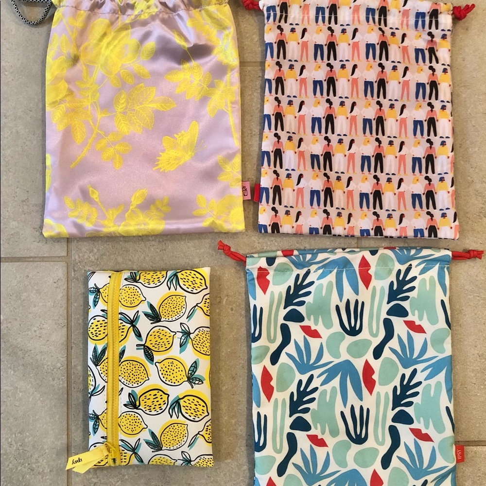 Ipsy Glam Bags: Set of 4 Makeup / Travel Bags